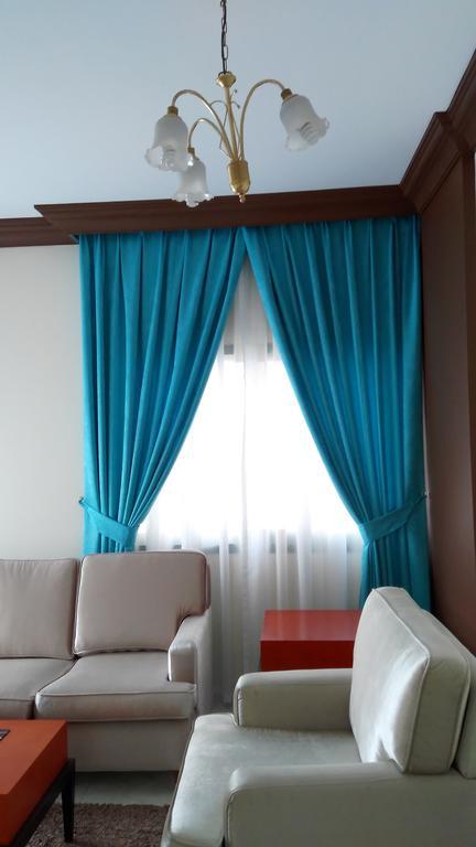 Royal Crown Suites Sharjah Exterior photo